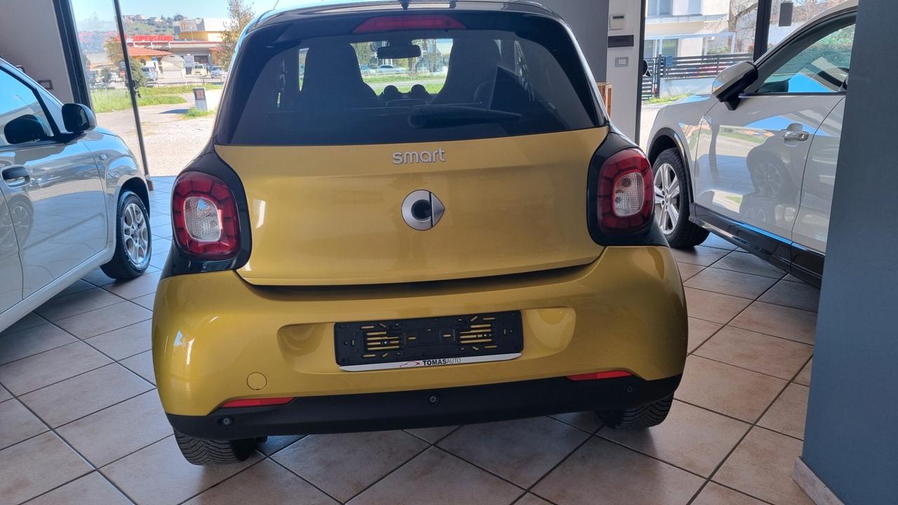 Smart ForFour 70 1.0 Passion