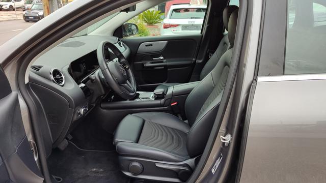 MERCEDES-BENZ GLA 180 d Automatic Sport "NAVI"LED"CAMERA"PELLE"