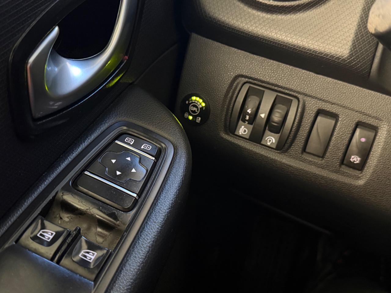 Renault Clio TCe 12V 90CV GPL Energy Zen NEOPATENTATI