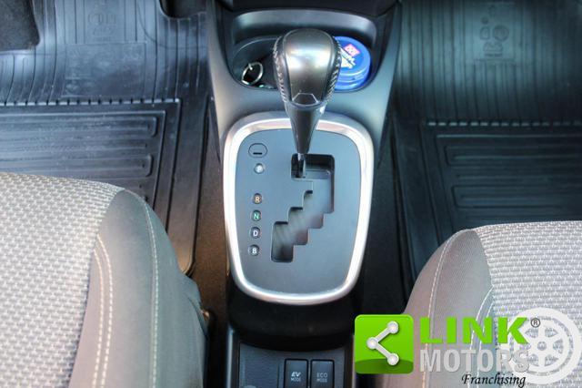 TOYOTA Yaris 1.5 Hybrid 5 porte Active cambio automatico