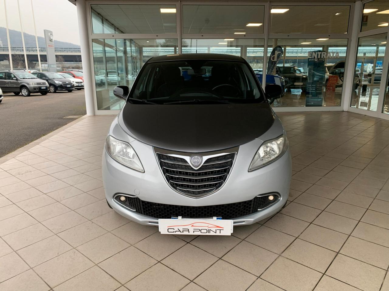 Lancia Ypsilon 0.9 TwinAir 85 CV 5 porte S&S Platinum