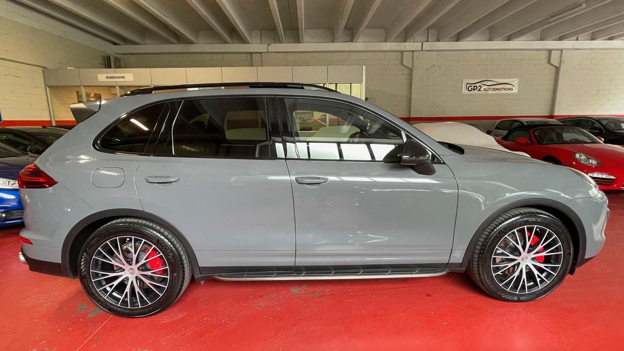 Porsche Cayenne FULL OPTIONAL