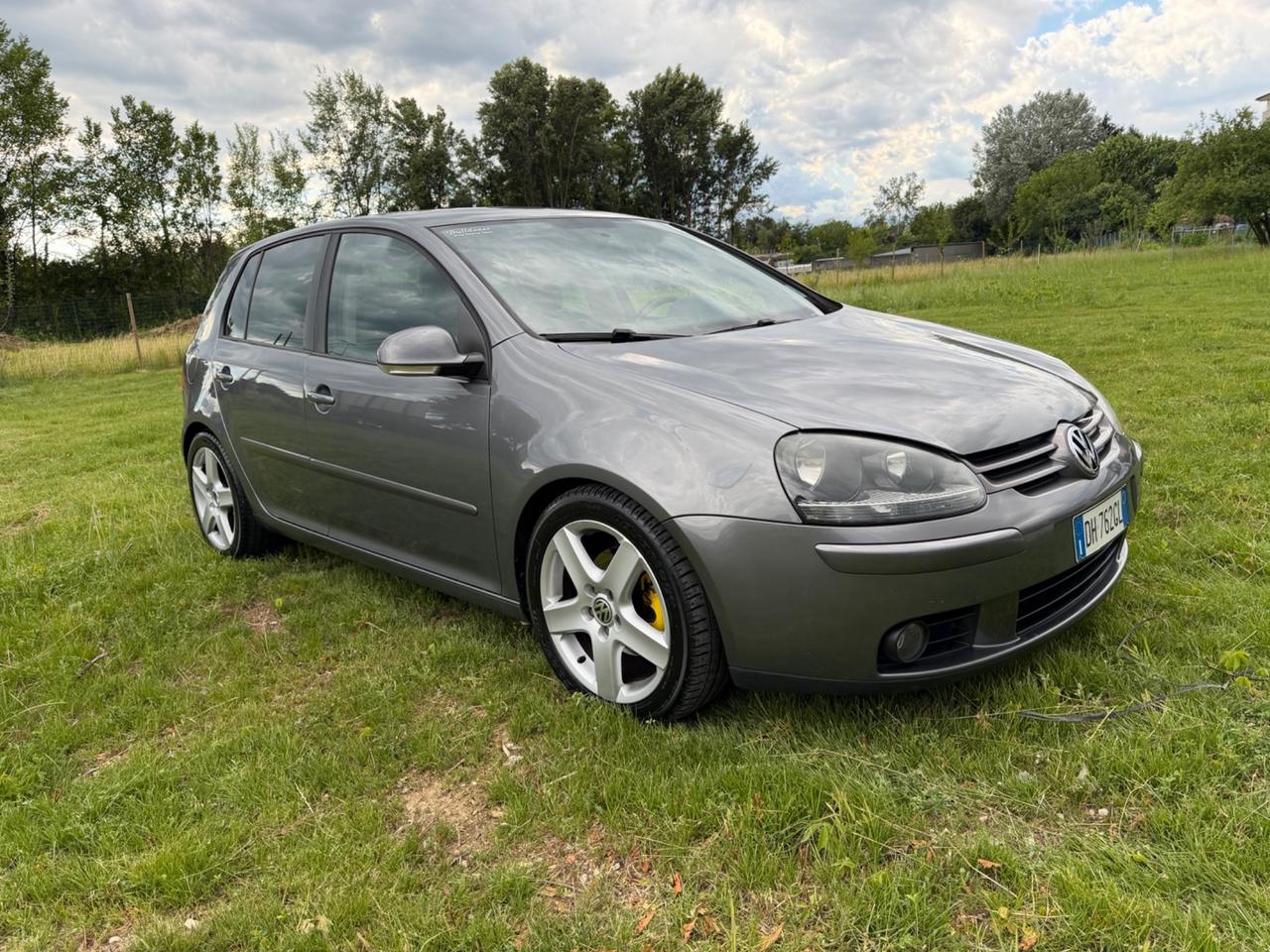 Volkswagen Golf 2.0 16V TDI 5p. Sportline