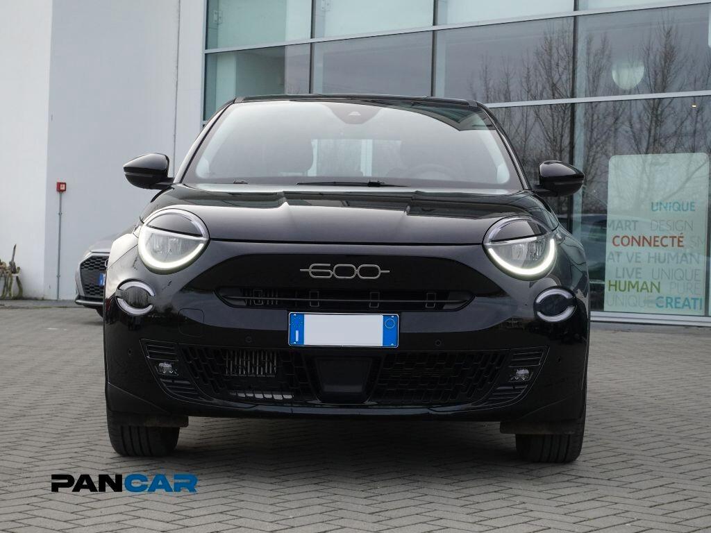 Fiat 600 POP Hybrid 145 CV DCT MHEV