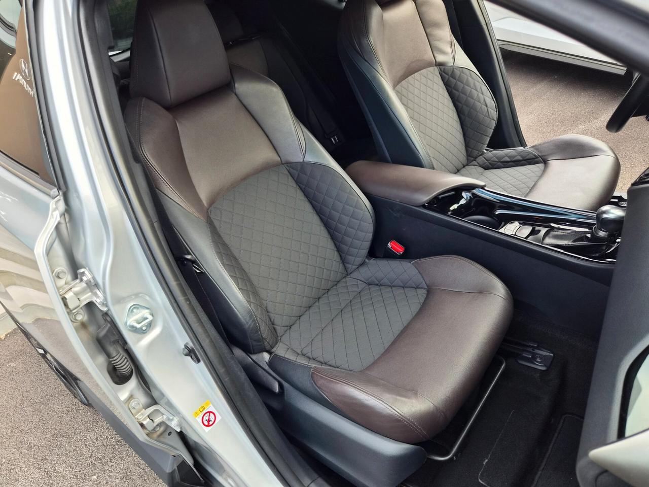 Toyota C-HR 1.8 Hybrid E-CVT Lounge