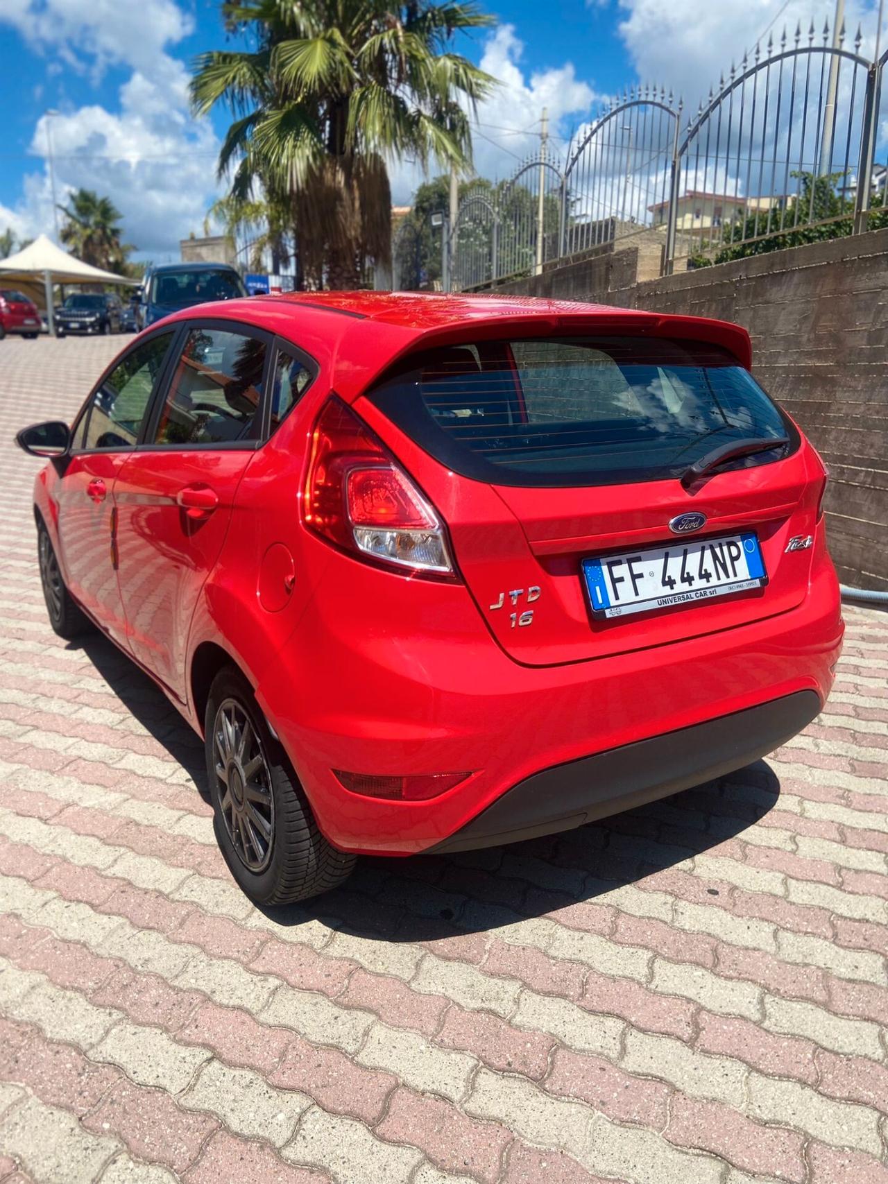 Ford Fiesta 1.5 tdci 75cv (55kw) 5p. Titanium