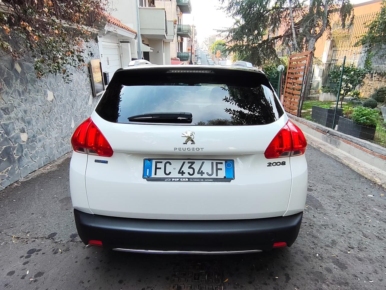 Peugeot 2008 BlueHDi Allure 2016