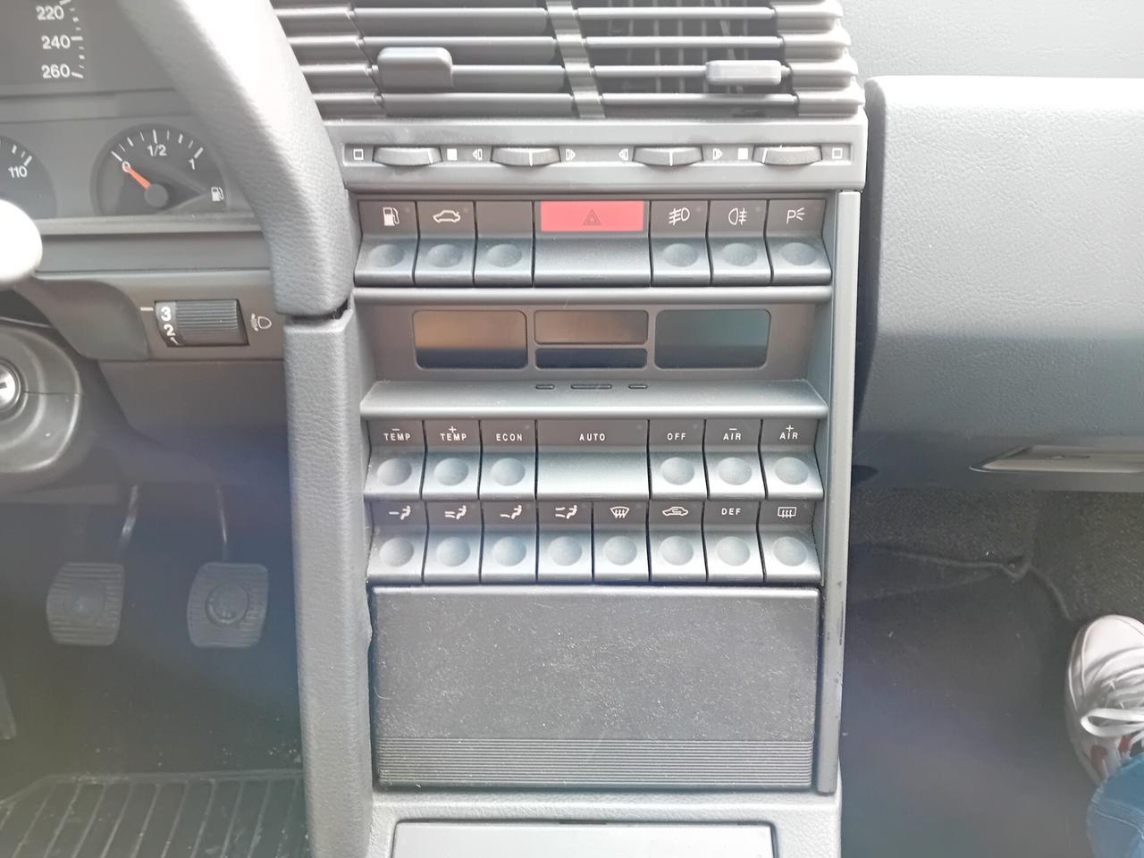 Alfa Romeo 164 3.0i V6 24V cat Super