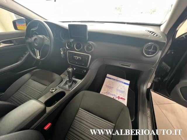 MERCEDES-BENZ A 180 d Premium