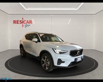 VOLVO XC40 CORE B3 AUT