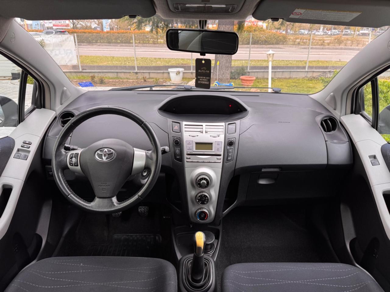 Toyota Yaris 1.0 5 porte Sol OK NEOPATENTATI