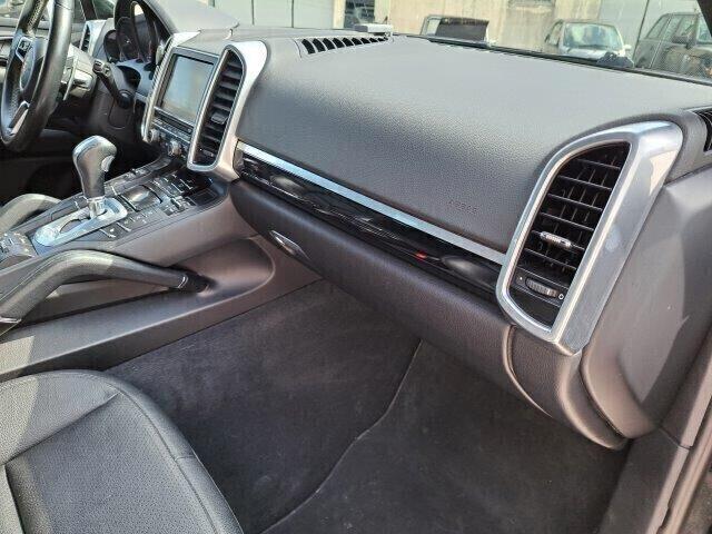 PORSCHE CAYENNE 3.0 DIESEL