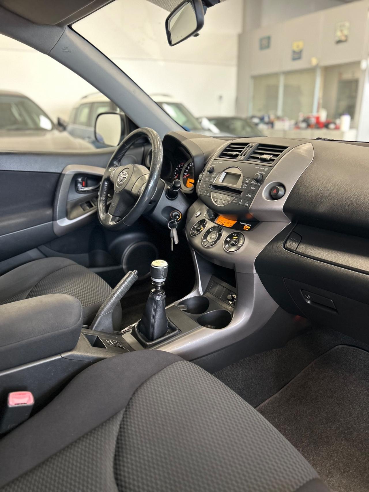 Toyota RAV 4 RAV4 2.2 D-4D 136 CV Luxury