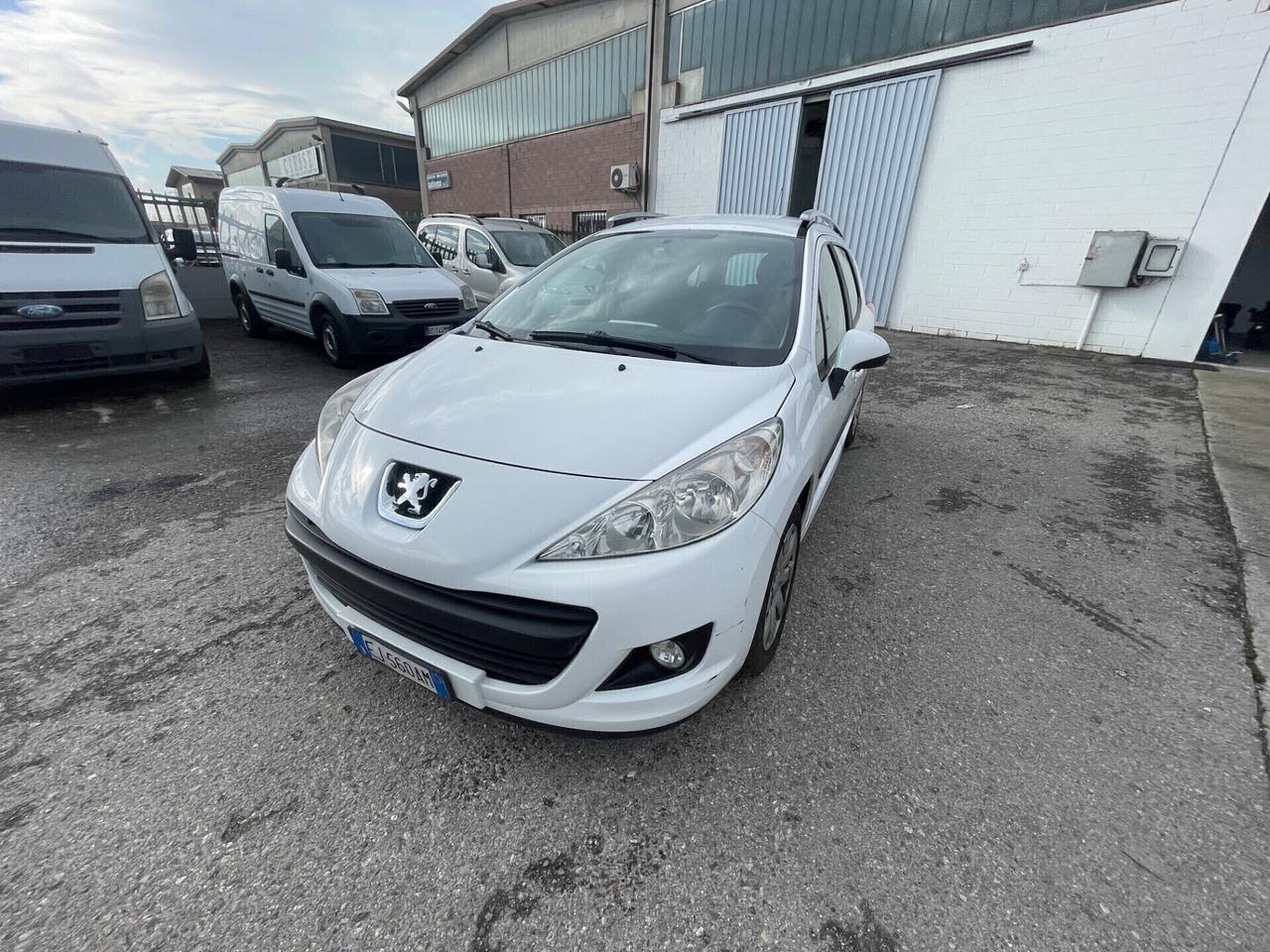 Peugeot 207 1.6 8V HDi 93CV SW Ciel Allure