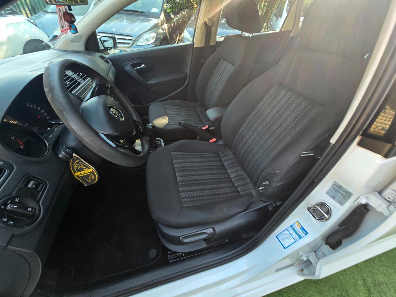 Volkswagen Polo 1.4TDI 75CV EURO6 190000KM-2015