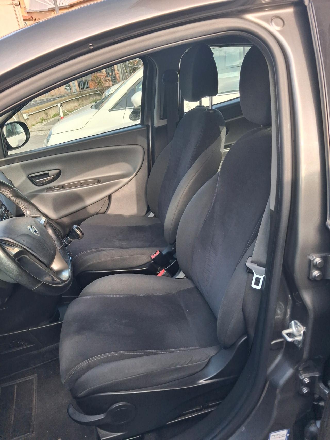 Lancia Ypsilon 1.3 MJT 16V 95 CV 5 porte S&S Platinum