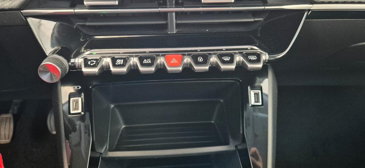 PEUGEOT 2008 1.5HDI 110CV U.proprietario 03/2021