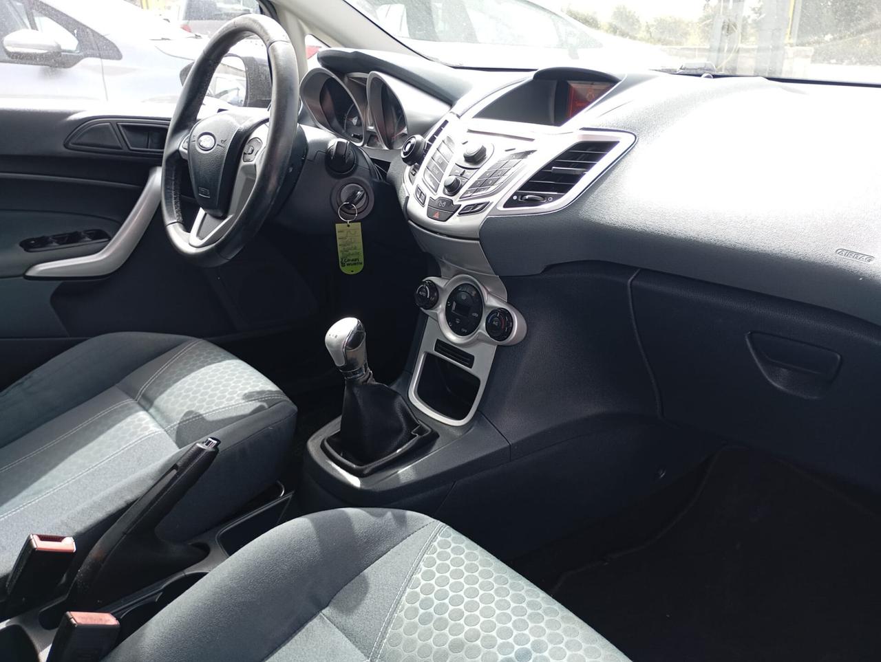 Ford Fiesta 1.4 TDCi 5p. Titanium