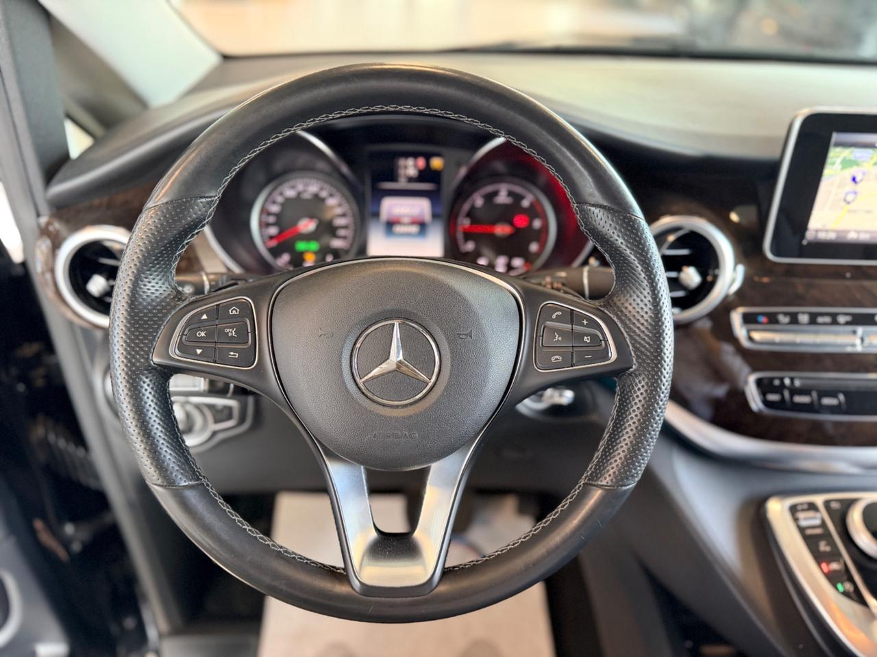 Mercedes-benz V 250 d Automatic 4Matic Premium Long
