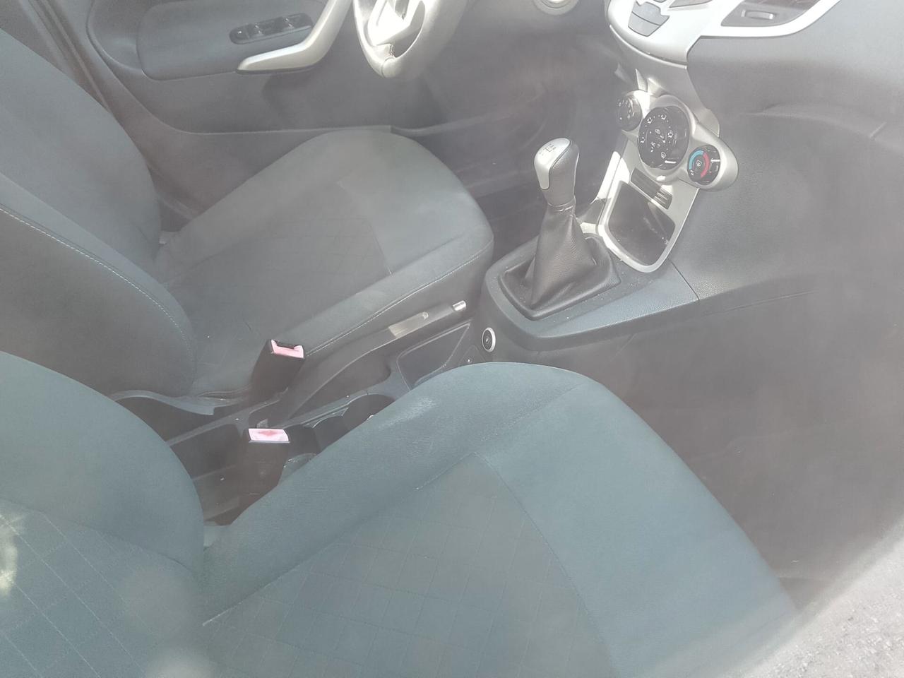 Ford Fiesta 16v