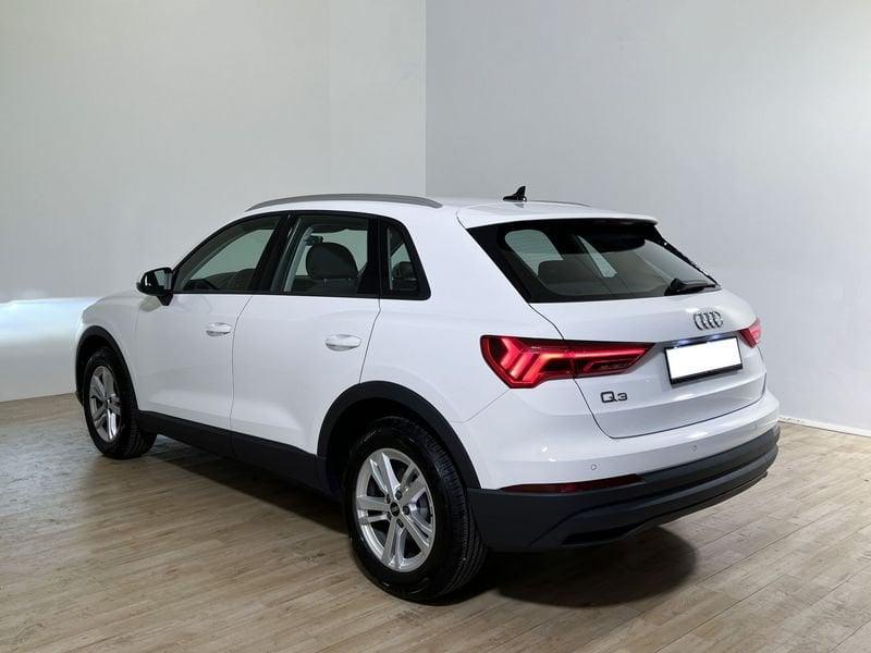 Audi Q3 35 TDI S tronic Business