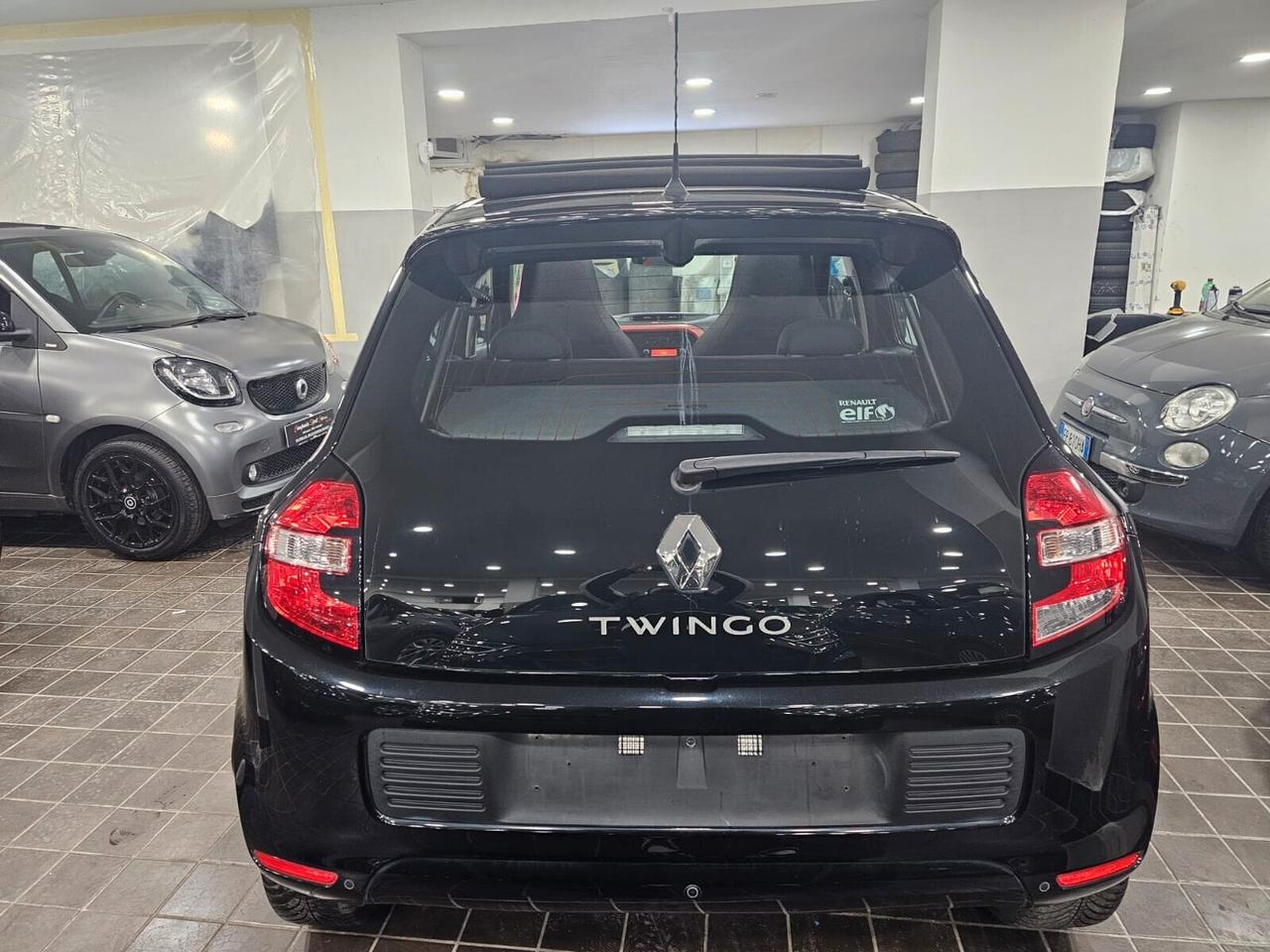 NUOVA RENAULT TWINGO ENERGY INTENS SCe 1.0 BENZ 65CV. GARANZIA UFFICIALE RENAULT. AUTO COME NUOVA.