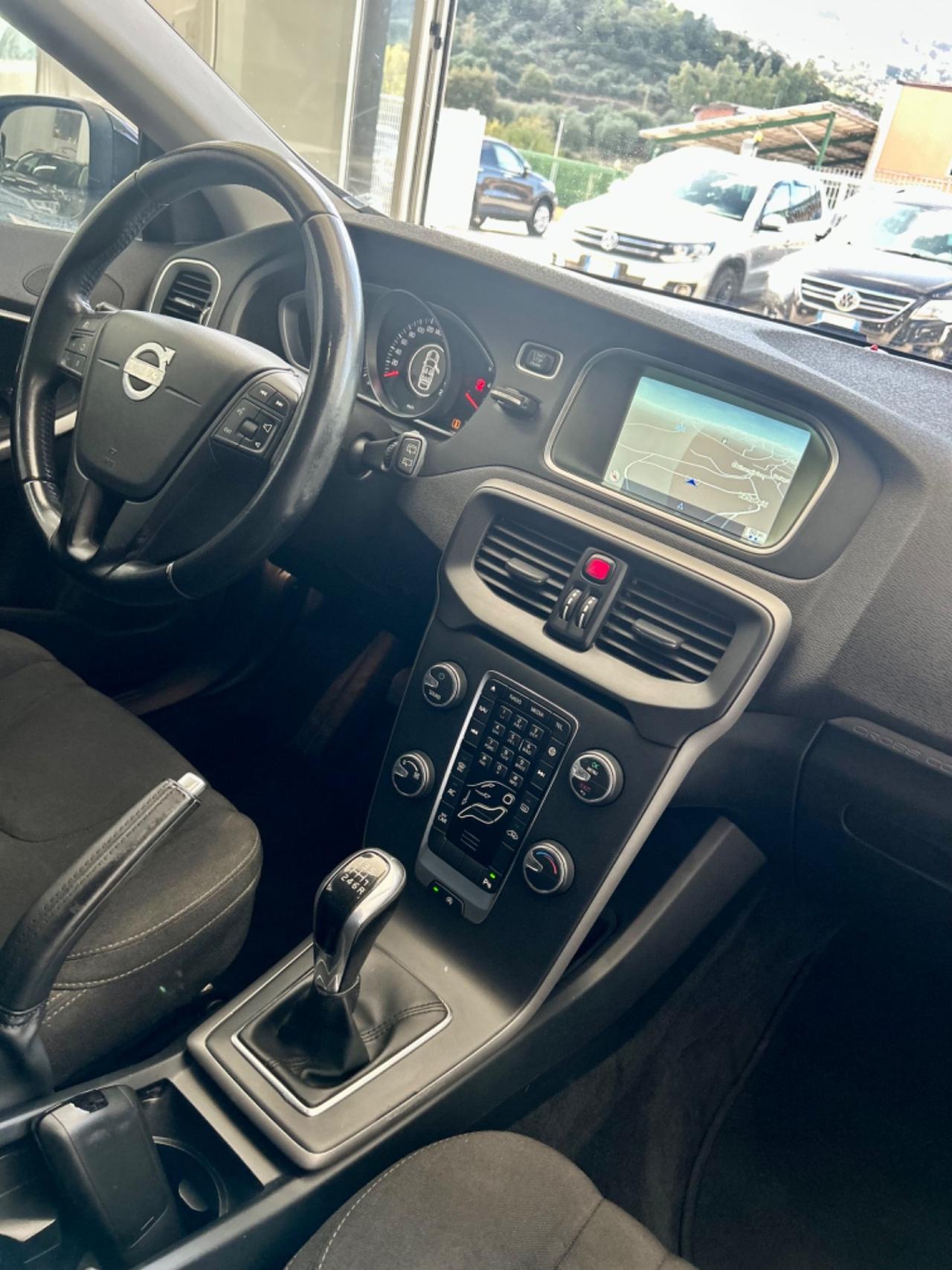 Volvo V40 Cross Country D2 FINANZIABILE