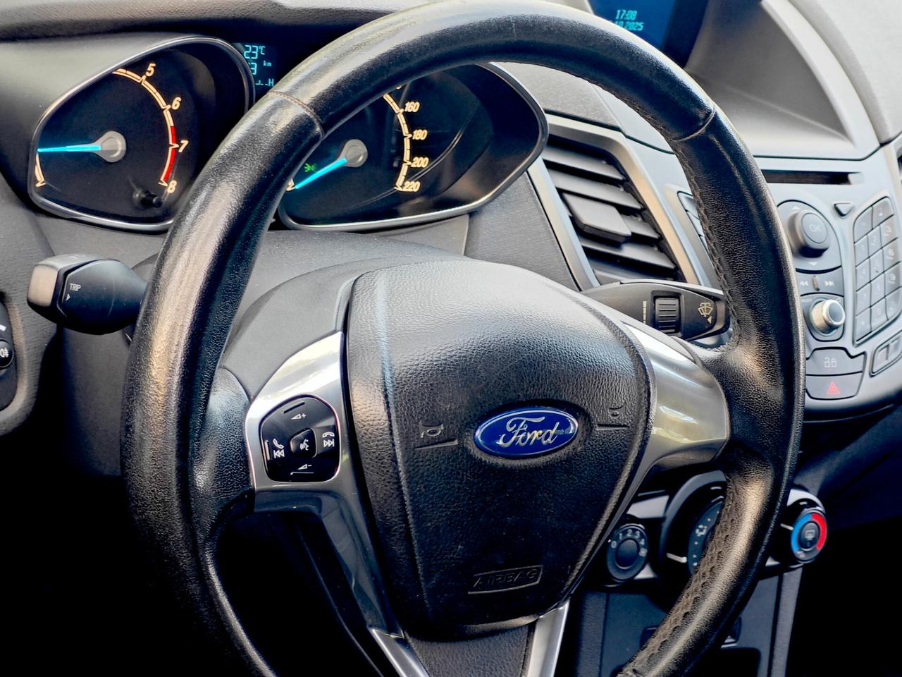 Ford Fiesta 1.0 80CV 5 porte Titanium