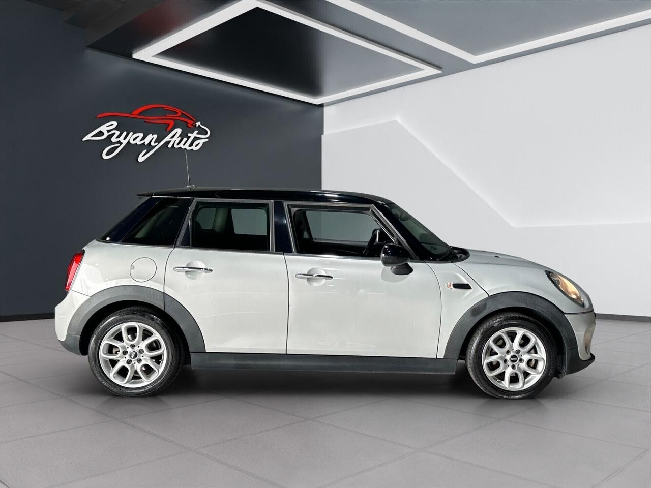 Mini Cooper 1.5 D 5P