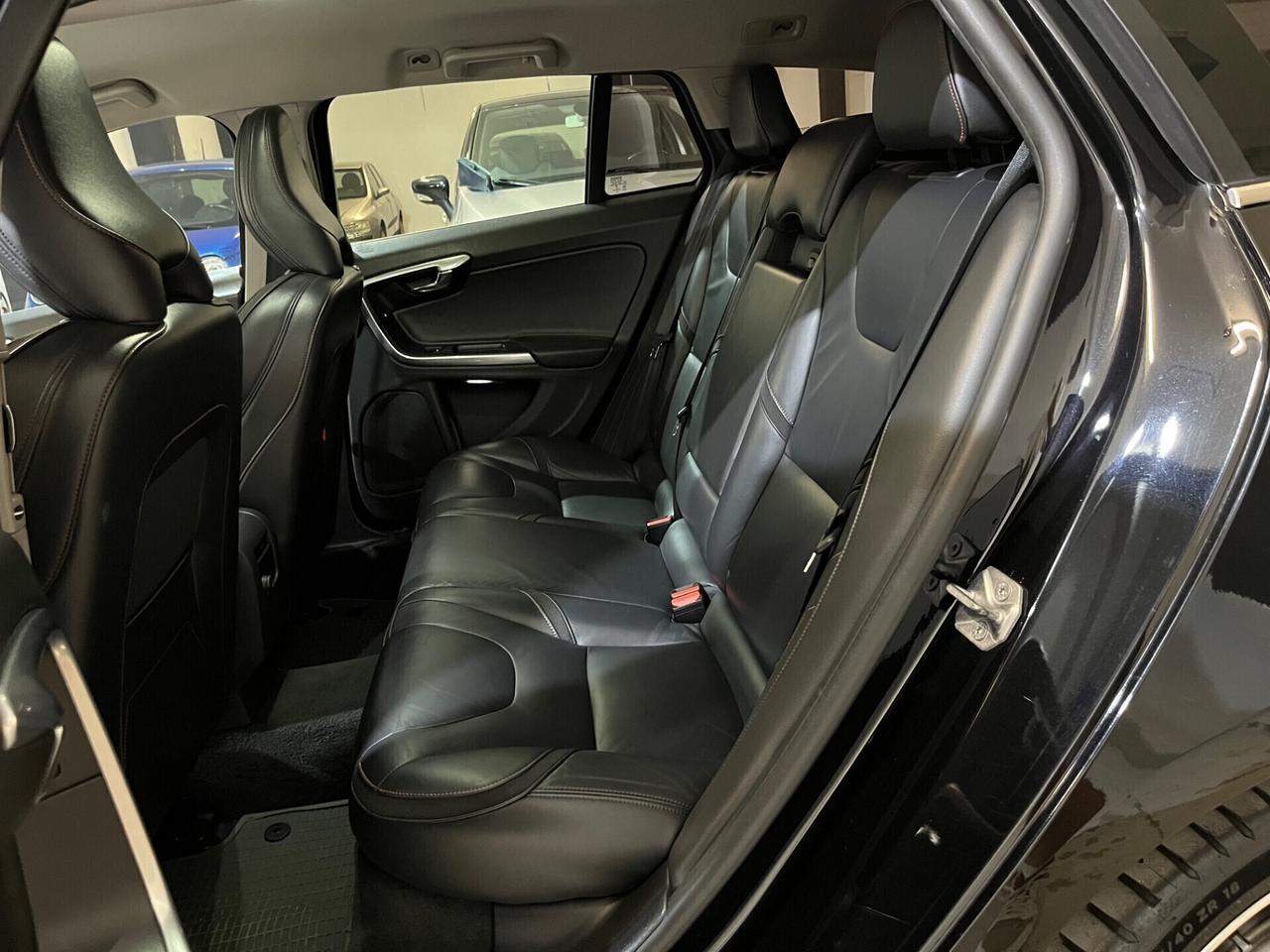 Volvo V60 D4 Geartronic Ocean Race