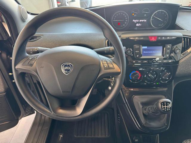 LANCIA Ypsilon 1.0 FireFly 5 porte S&S Hybrid Ecochic Silver