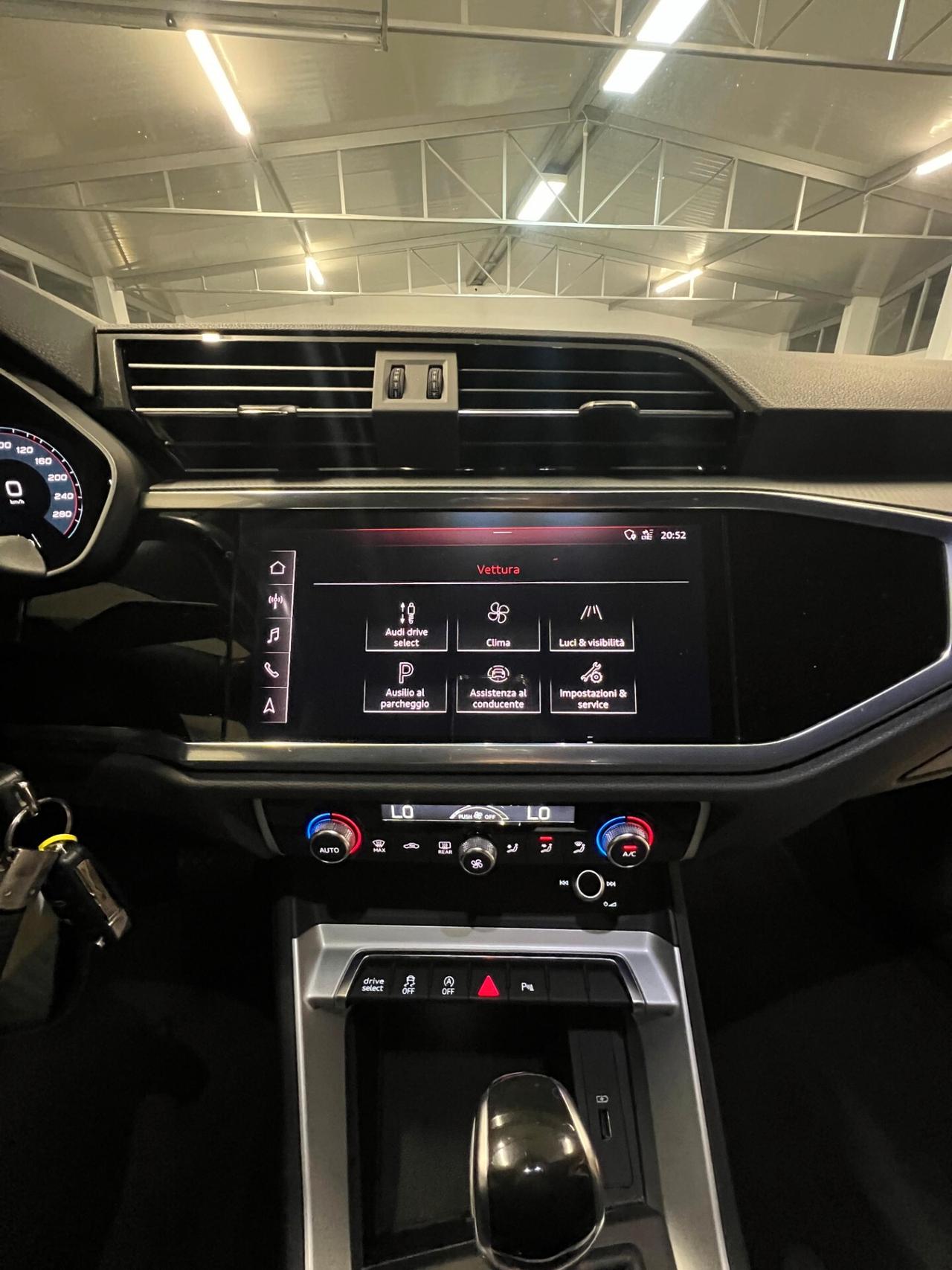 Audi Q3 35 TDI S tronic Business Advanced