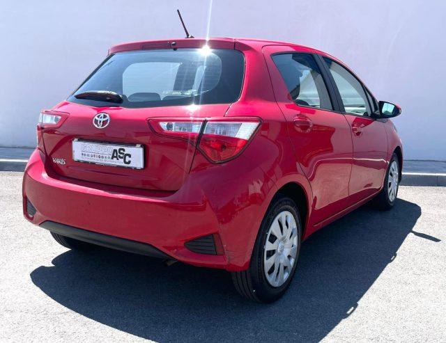 TOYOTA Yaris 1.0 BENZ 72 CV 5 porte Cool ADATTA A NEOPATENTATI