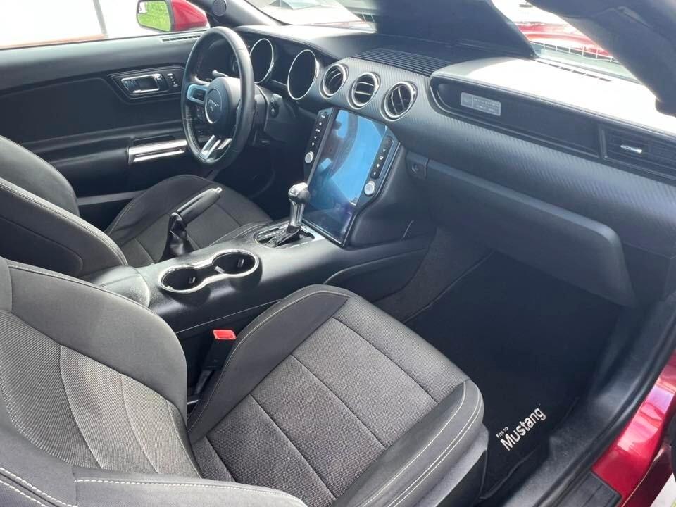 Ford Mustang Fastback 3.7 310CV