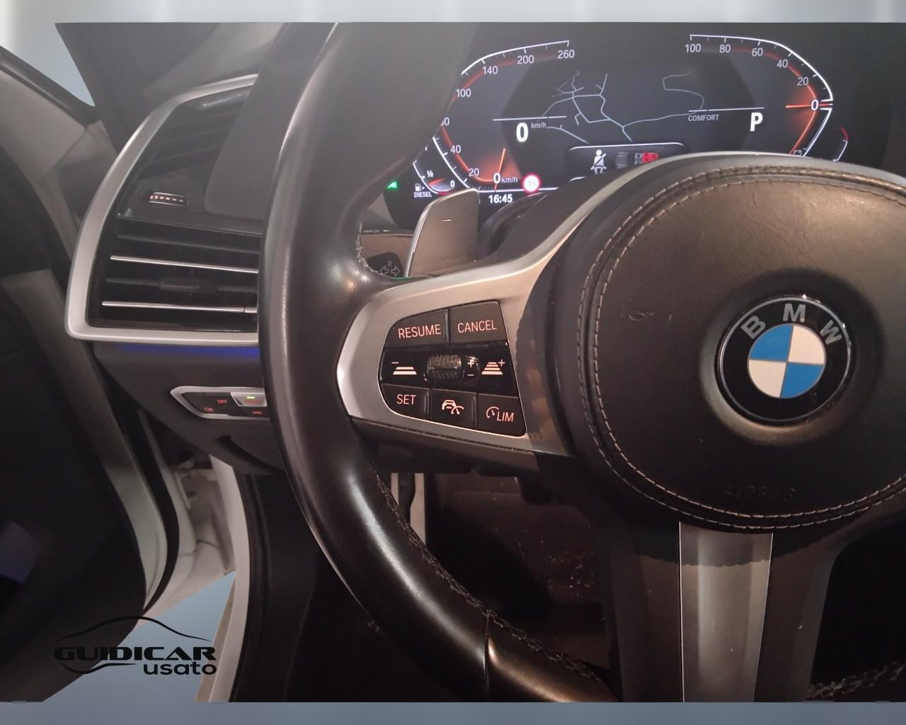 BMW X5 G05 2018 - X5 xdrive40d mhev 48V Msport auto 7p.ti