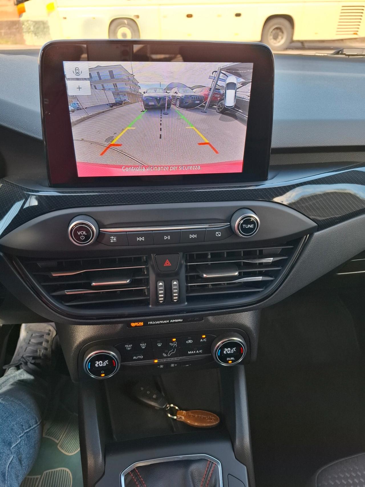 Ford focus 1.0 hybrid 125cv cv St-line 2021
