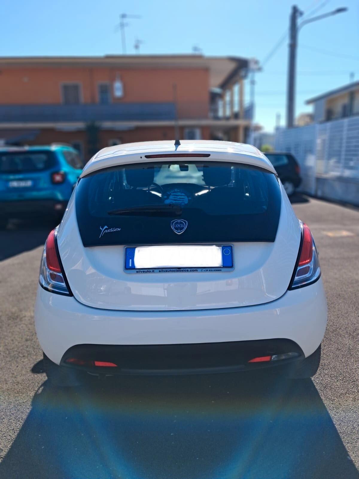 Lancia Ypsilon 1.2 69 CV 5 porte GPL Ecochic Gold