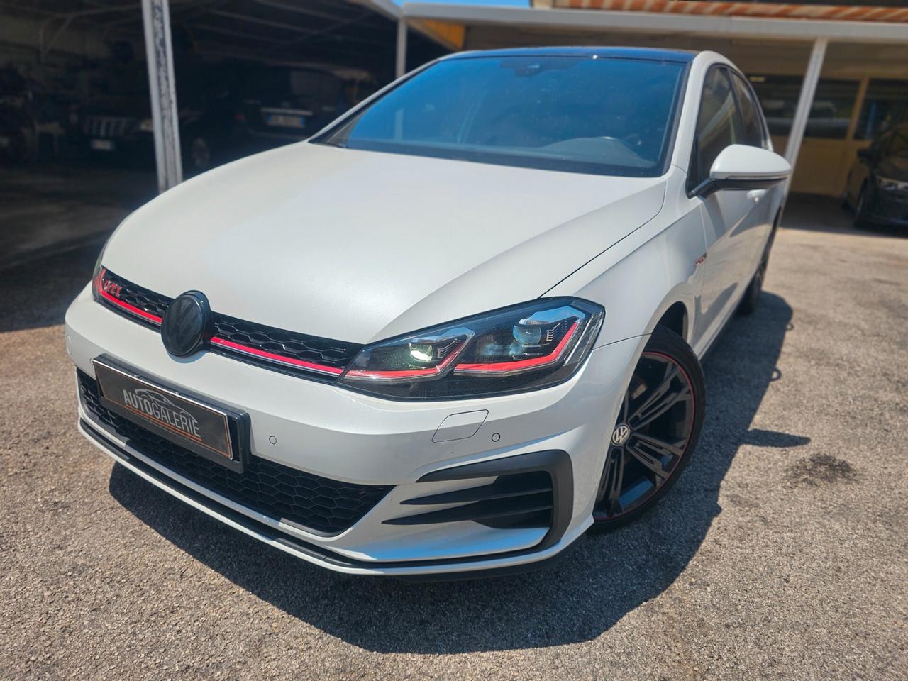 Volkswagen Golf GTI Performance 2.0 245cv/IPERSTRAFULL