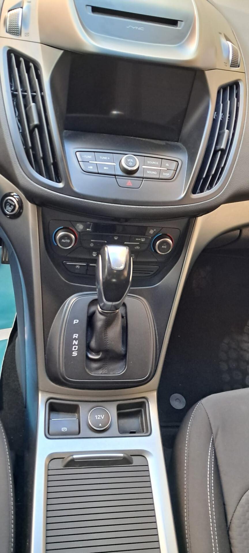 Ford KUGA 1.5 TDCI 120cv Powershift