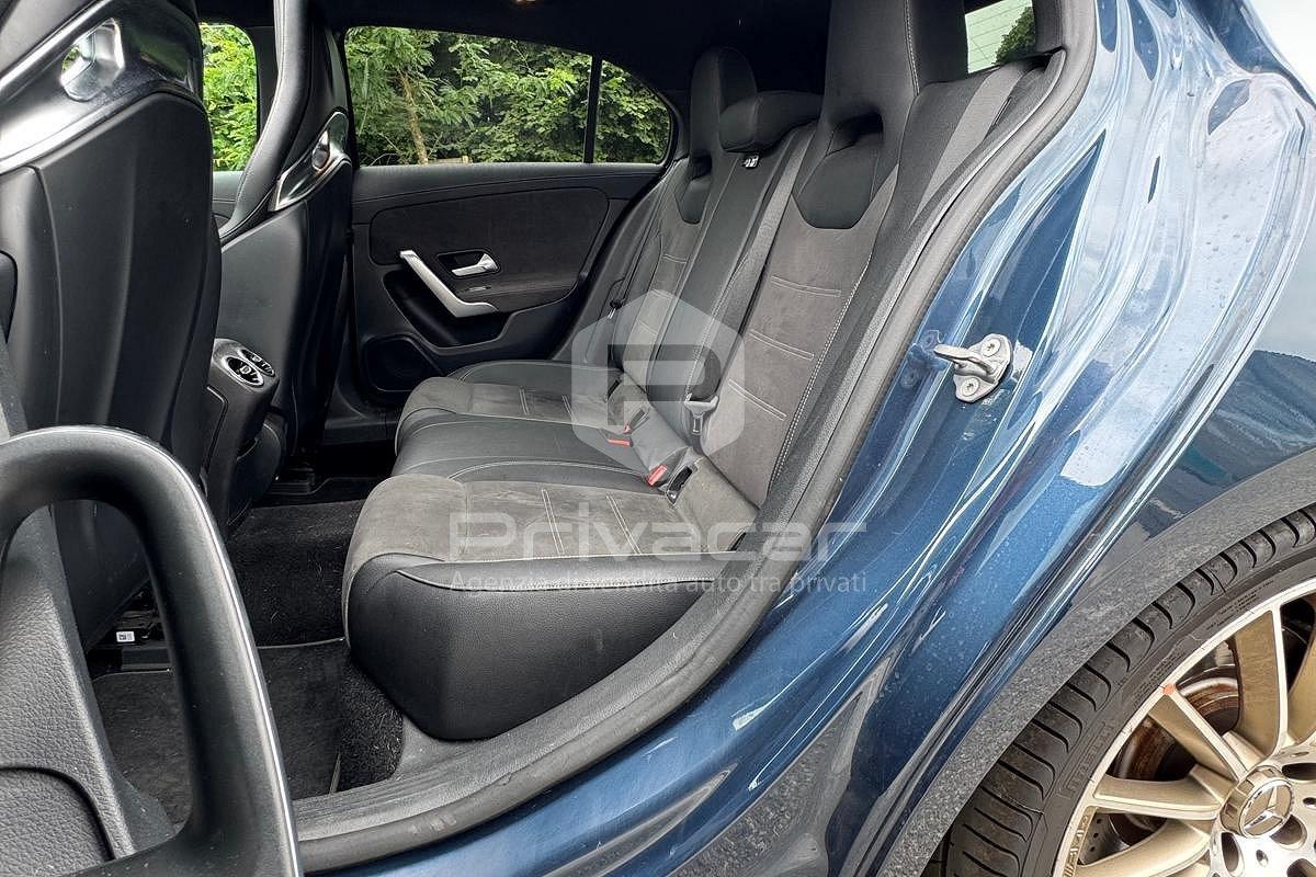 MERCEDES A 35 AMG 4Matic