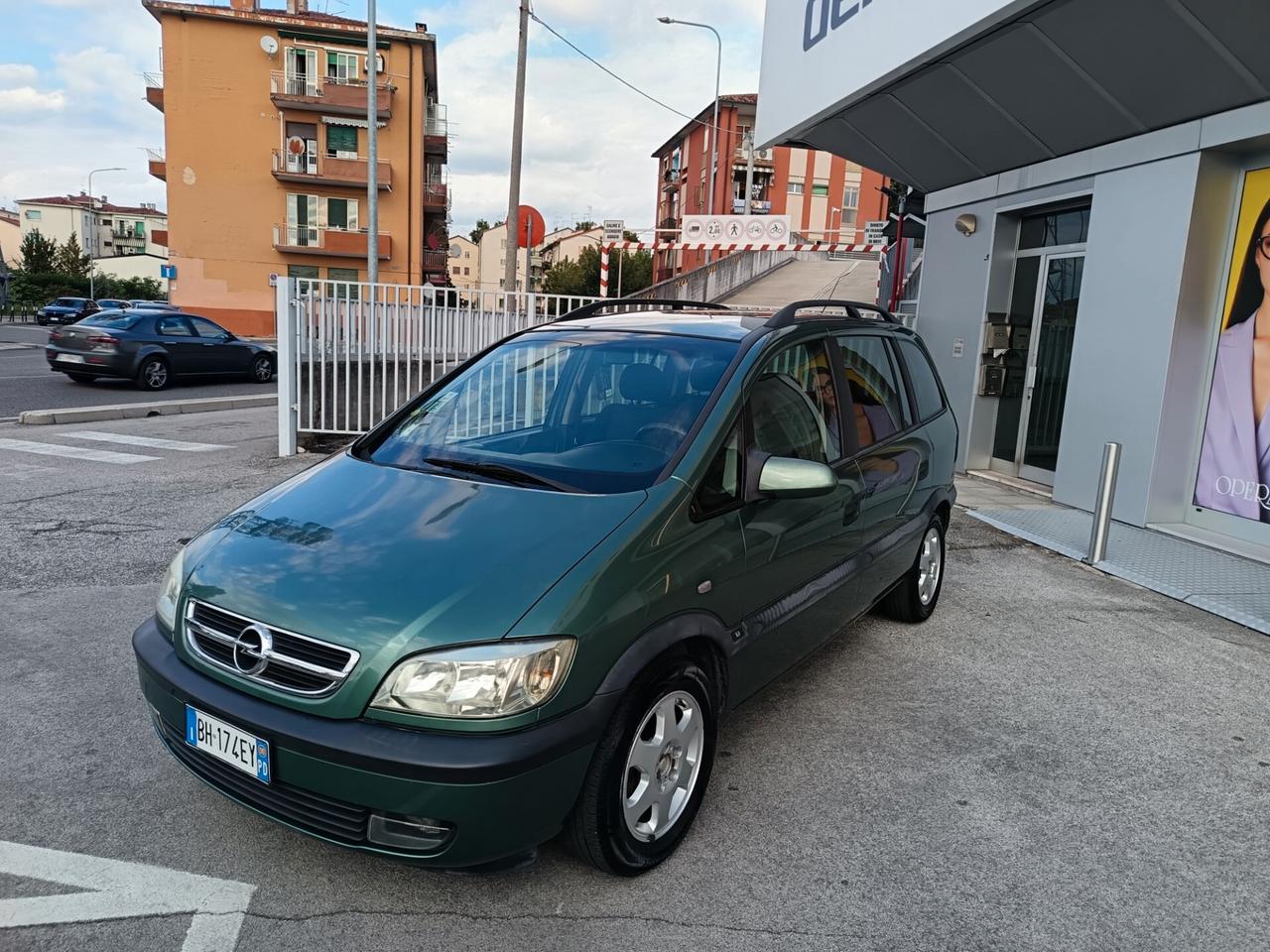 Opel Zafira 1.6cdx 16 v 7 posti