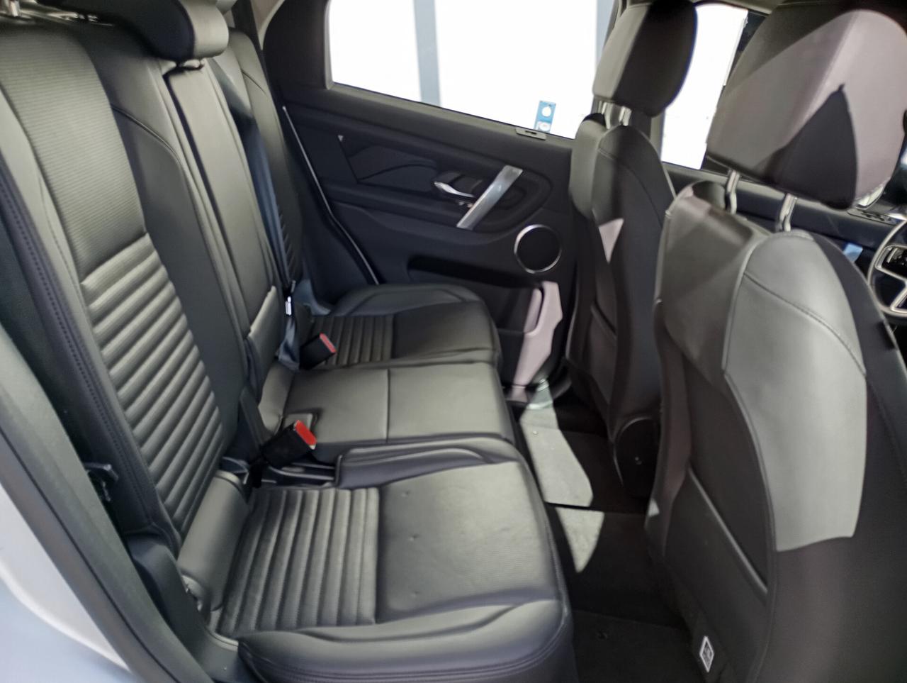 Land Rover Discovery Sport 2.0Si4 200CV AWD S Aut.