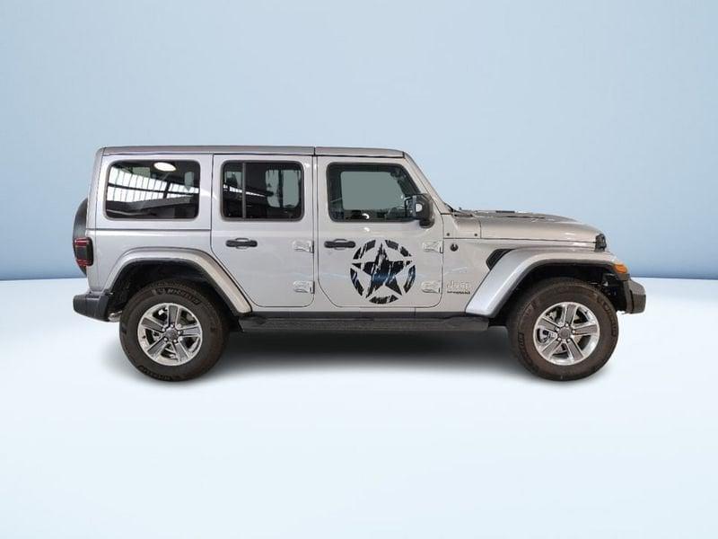 Jeep Wrangler UNLIMITED 2.0 TURBO SAHARA AUTO