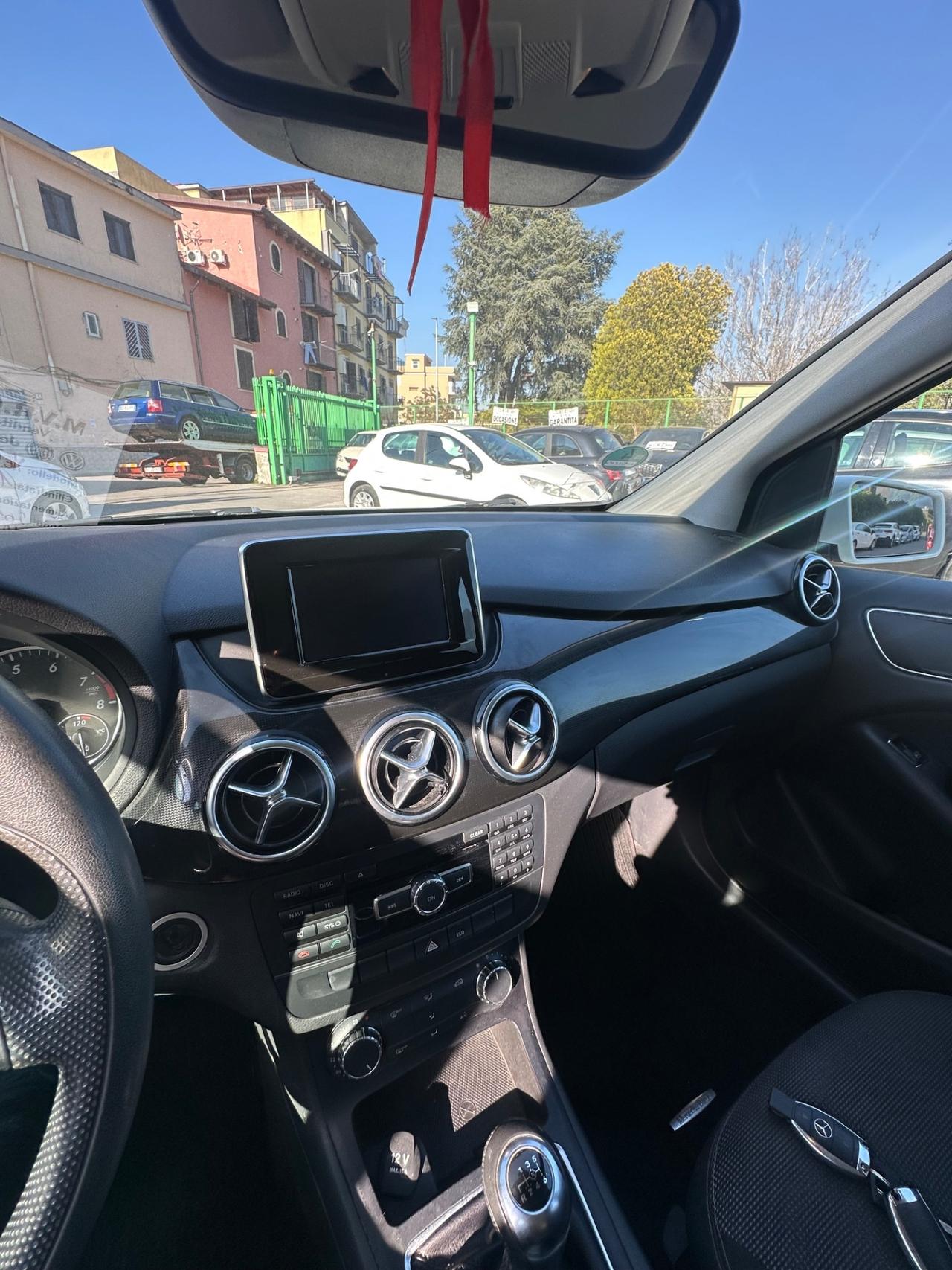 Mercedes-benz B 180 BlueEFFICIENCY Premium