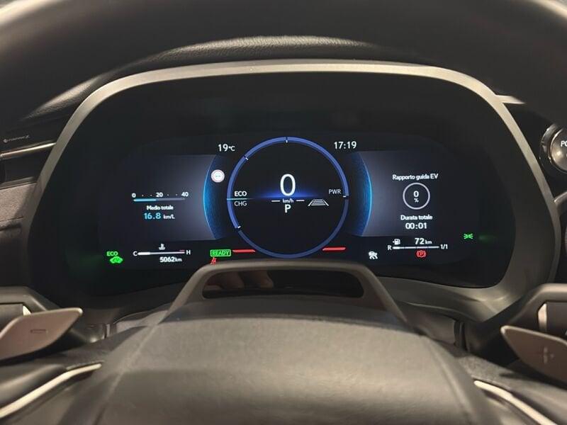 Lexus LBX Elegant 2WD