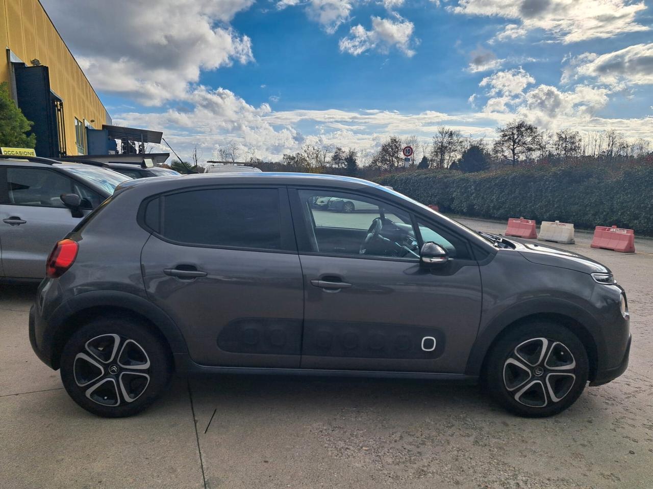Citroen C3 1.2 PureTech 82 GPL Shine