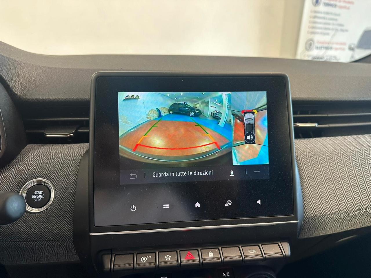 Renault Clio TCe 90 CV 5 porte Techno