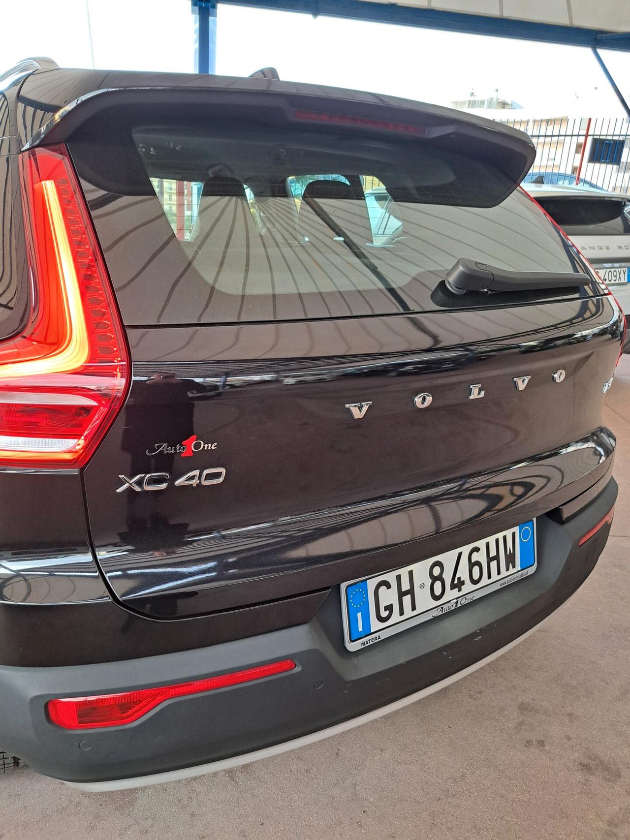 Volvo XC40 T3 Momentum Pro AUTOM.