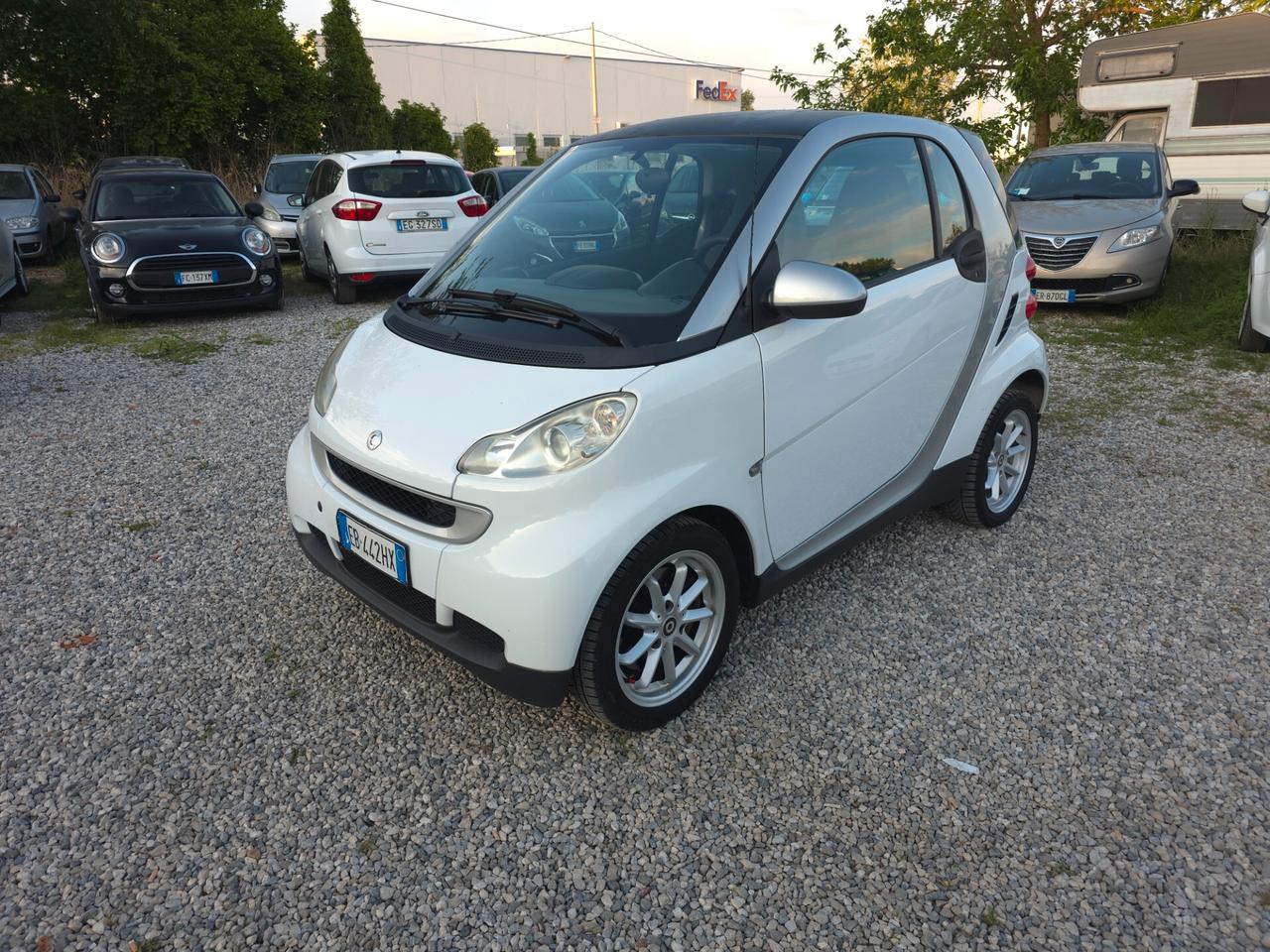 Smart ForTwo 1000 52 kW MHD coupé passion