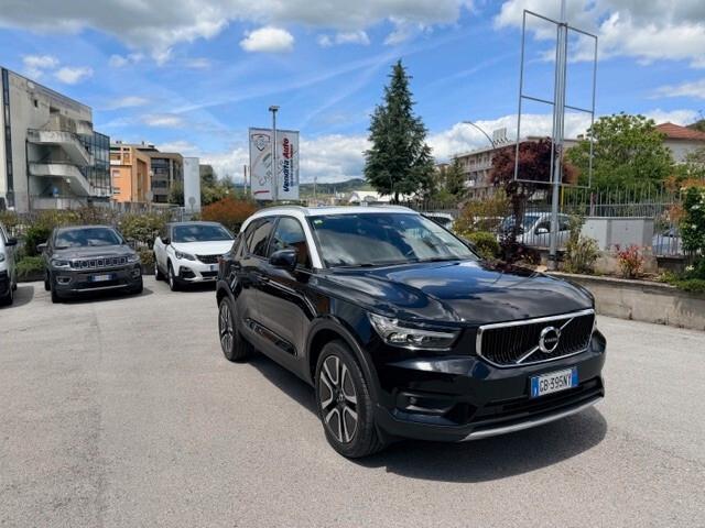 VOLVO XC40 T3 GEARTRONIC BUSINESS PLUS